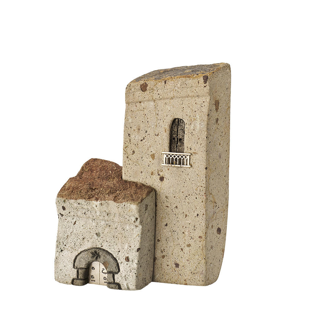 Casetta in trachite sarda con dettagli in argento, artigianato sardo